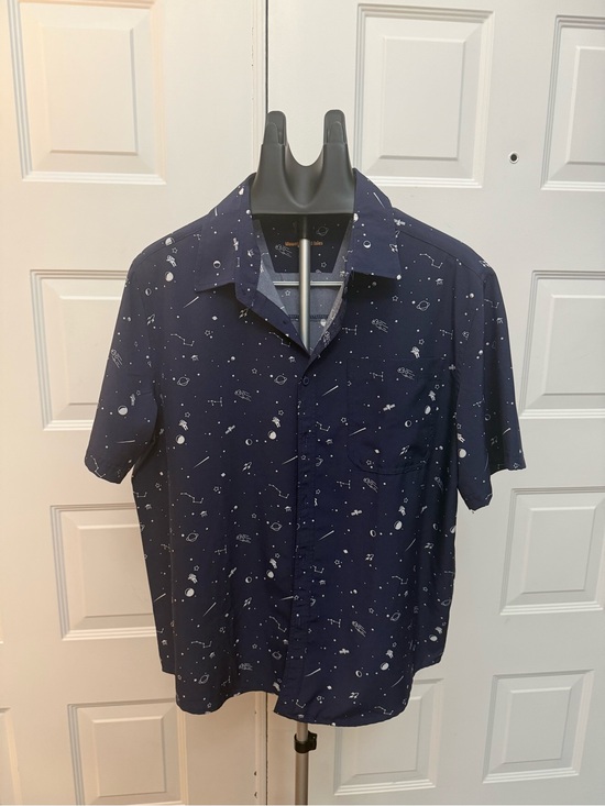 Mountain And Isles Tops - Women’s Navy Short-Sleeve Button-Down Shirt with White Space Print